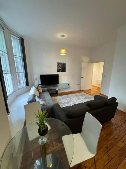 Sleep 6 -Sheffield-George Street Gs202 Apartment Luaran gambar